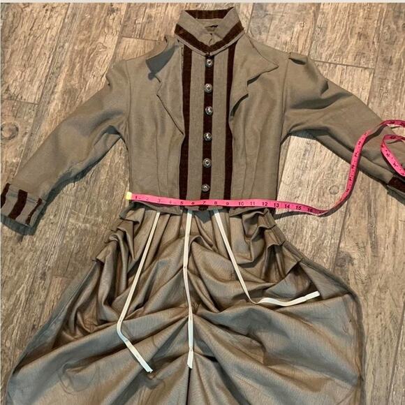 Victorian bustle dress bodice theater costume - Picture 13 of 15